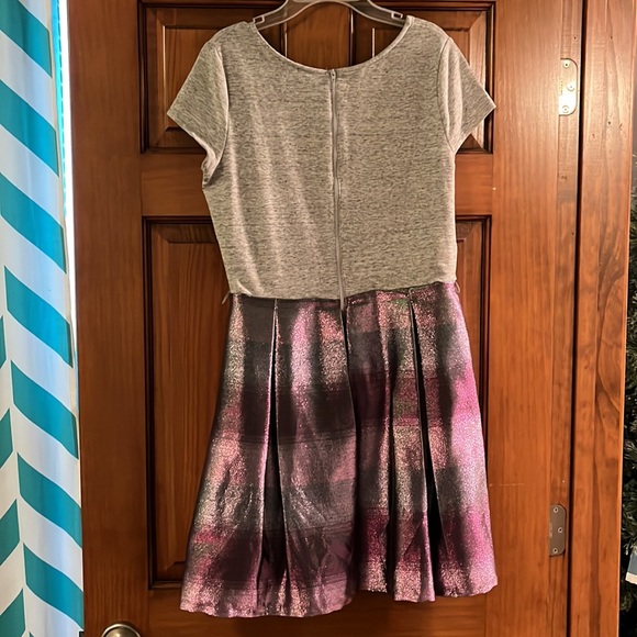 Girls Sparkly Justice Dress - Picture 2 of 3